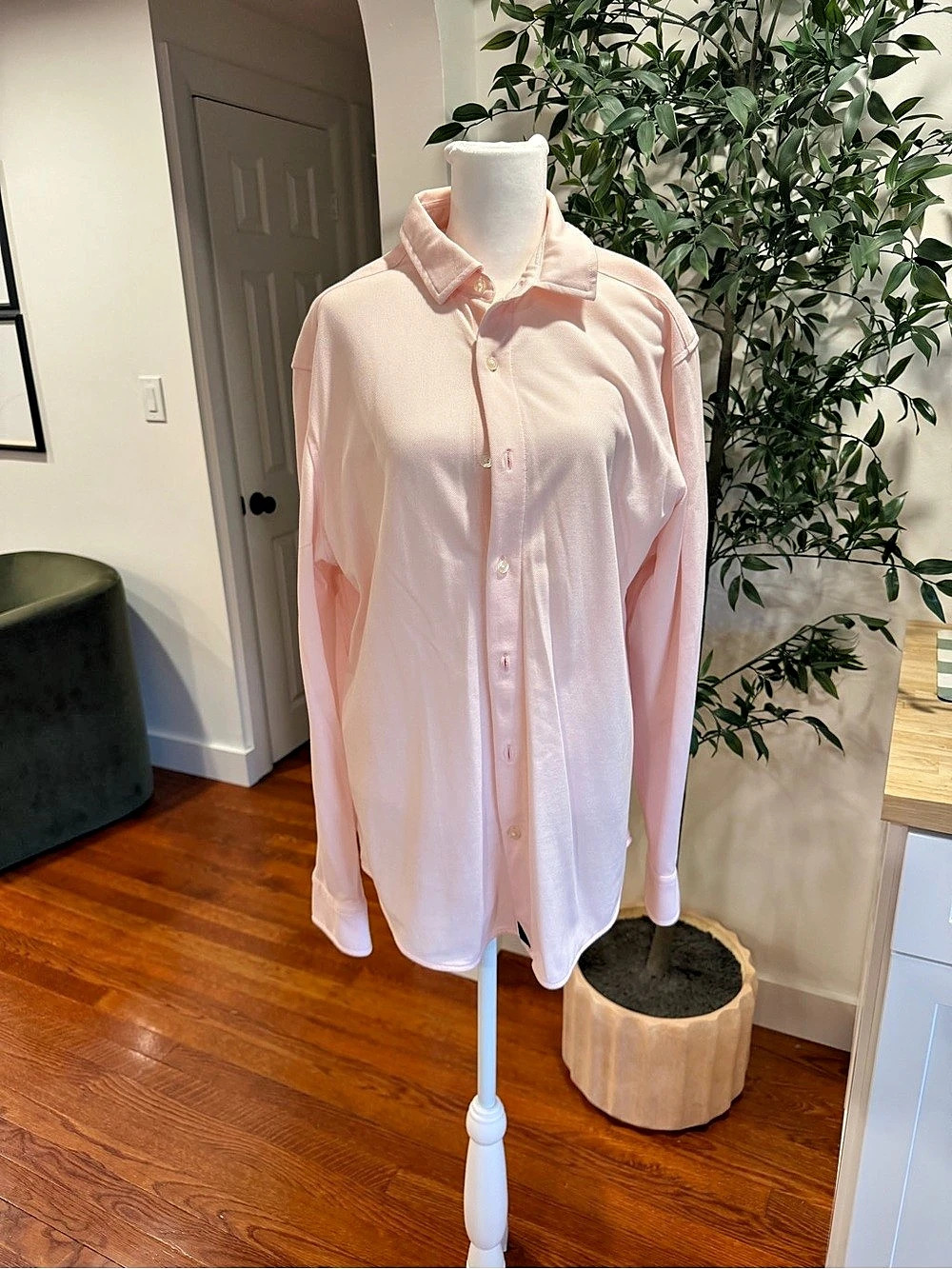 UNTUCKit Men’s Pink Long Sleeve Button-Up Shirt